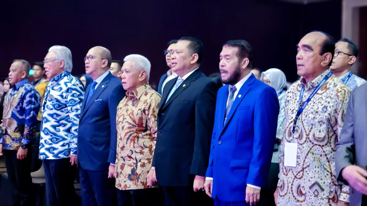 Bamsoet Dorong Kolaborasi Danantara, BUMN dan Swasta Capai Target Pertumbuhan Ekonomi 8 Persen