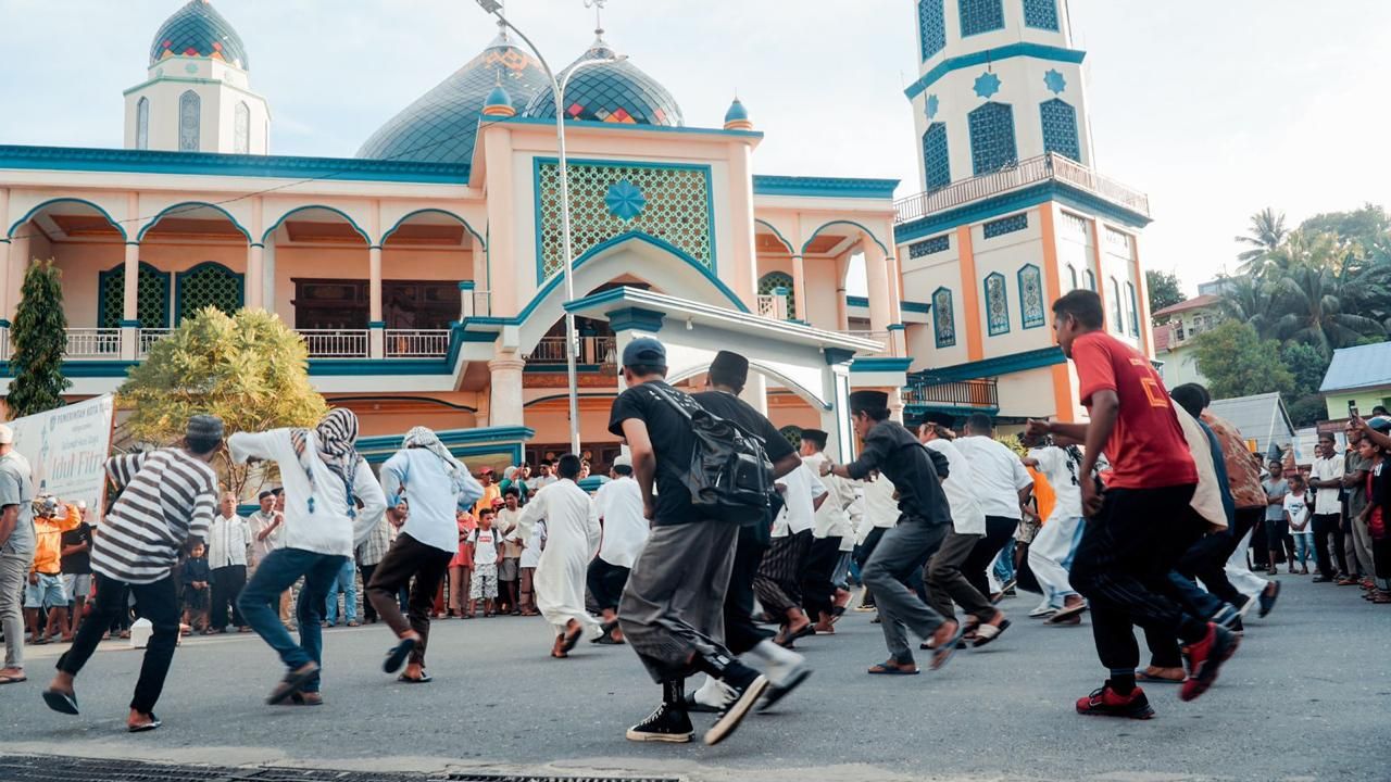 Pemuda Wandan Culture Kepulauan Kei Gelar Tarian Sambra Moderen