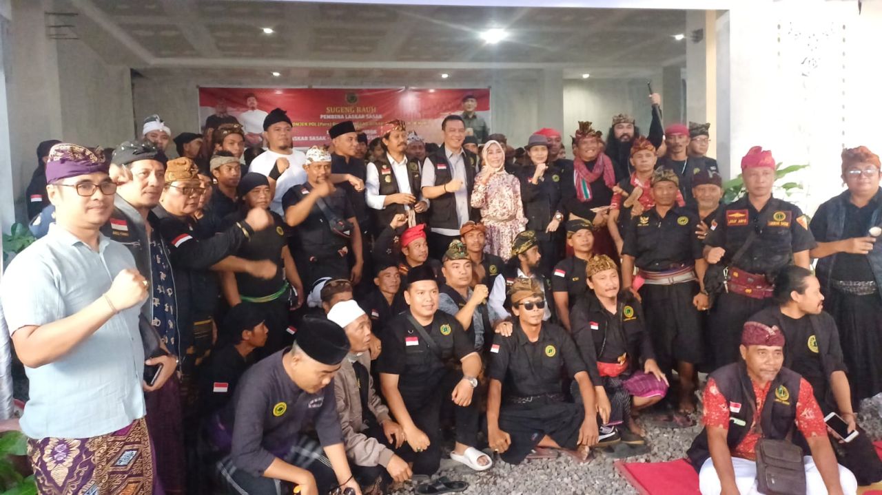 Keterangan Gambar: Laskar Sasak Lombok NTB 